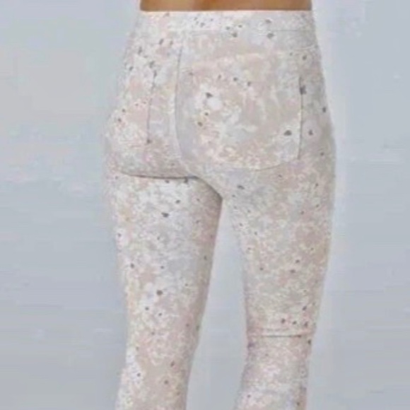 SPANX Cropped Jean-ish Legging #20114R - Picture 3 of 10